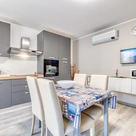 Merlo Apartments - Happy Rentals Ceriale Exterior foto