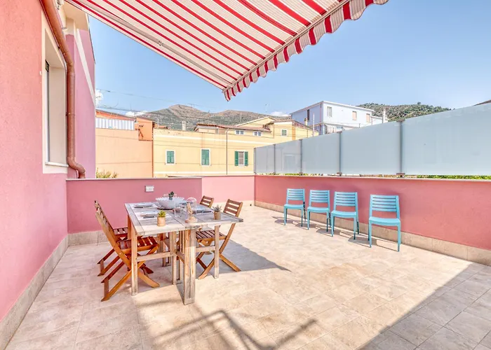Merlo Apartments - Happy Rentals